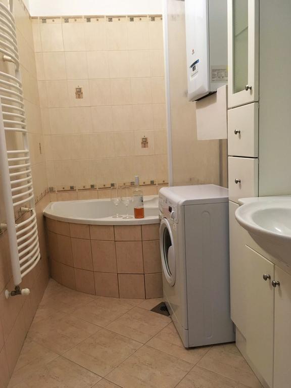 בודפשט Diamonds Apartment With 2 Rooms Near Guzsdu Udvar מראה חיצוני תמונה