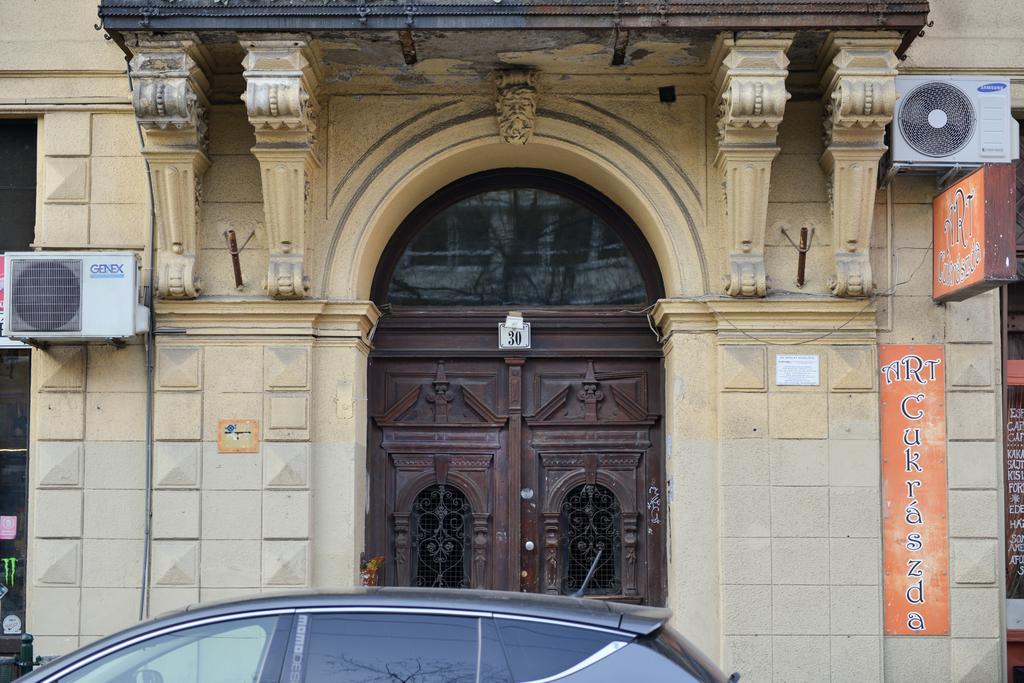 בודפשט Diamonds Apartment With 2 Rooms Near Guzsdu Udvar מראה חיצוני תמונה