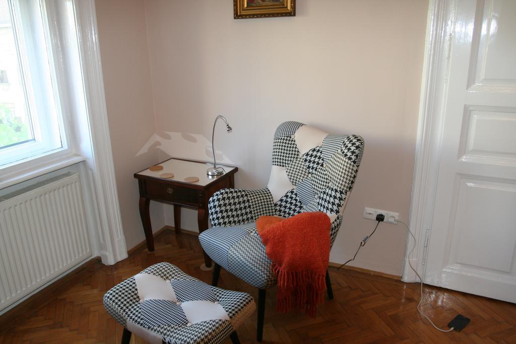 בודפשט Diamonds Apartment With 2 Rooms Near Guzsdu Udvar מראה חיצוני תמונה